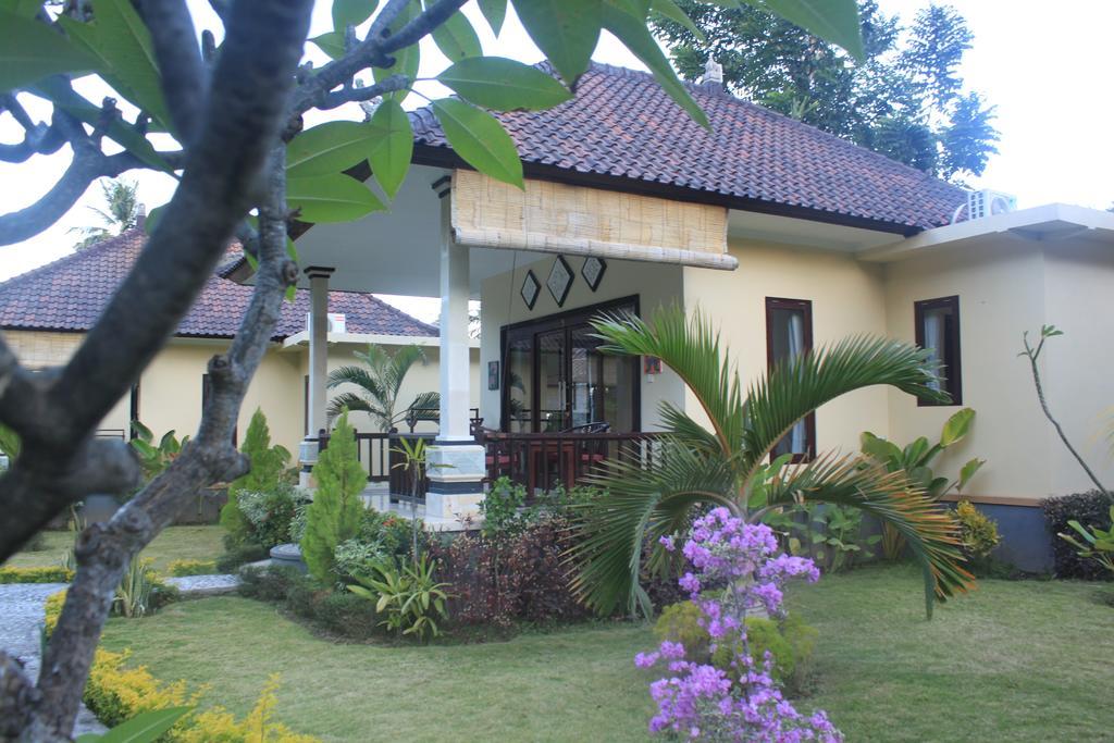 Bintang 3*